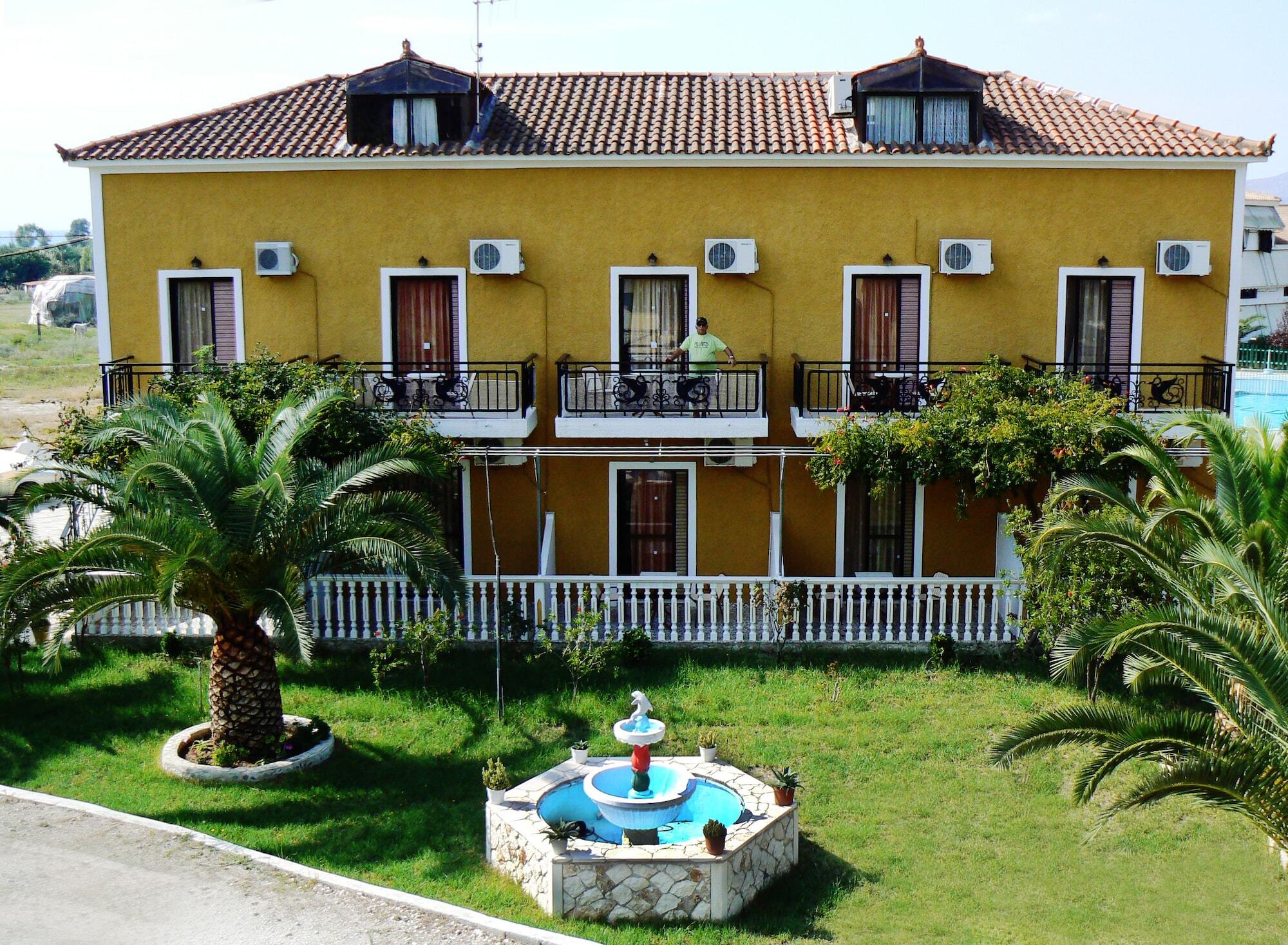 Plubis Studios Kalamaki  Exterior photo
